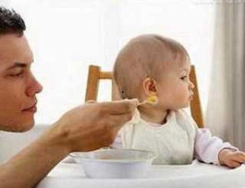 小孩吃瓜喊老公