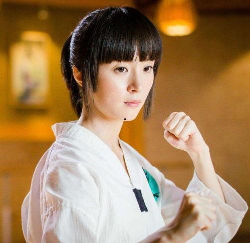 胡冰卿吃瓜,揭秘娱乐圈幕后真相